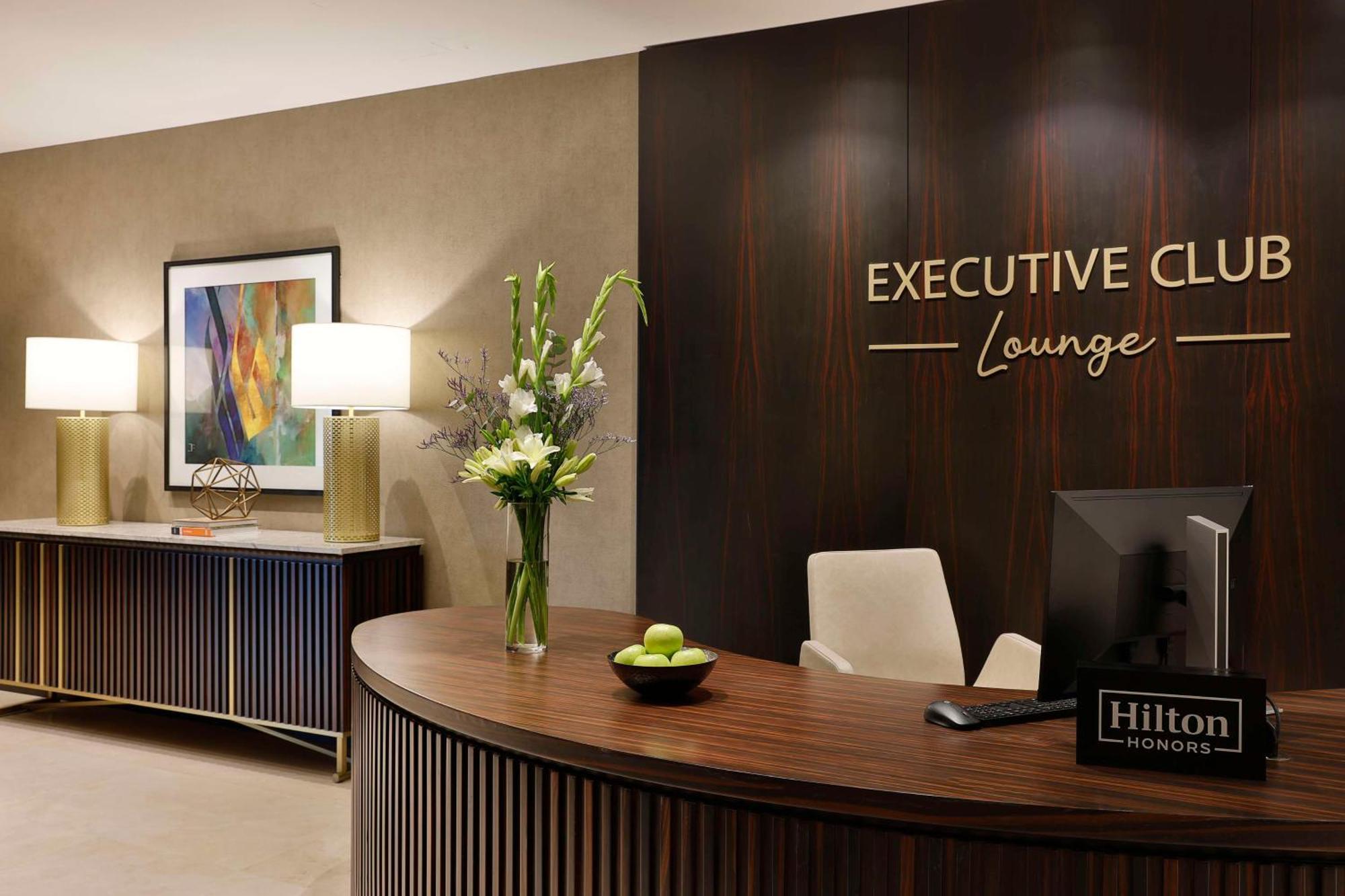 Hilton Riyadh Olaya Екстериор снимка
